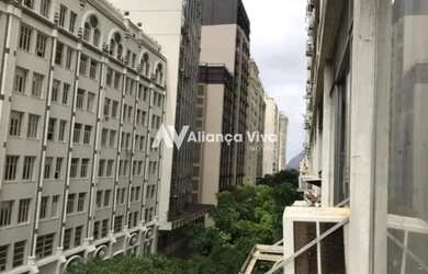 Imagem: A kitnet possui 1 Dormitório, 1 Banheiro, 30m² de Área e