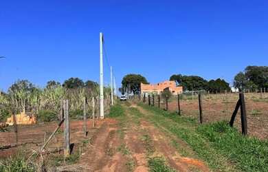 Imagem 4: Terreno em Tatui à Venda - 650m² - R$ 90.000 - Aceita Carro na Negociação