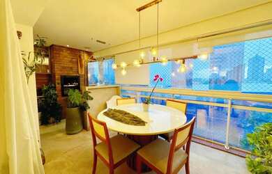 Imagem: O apartamento possui 3 Dormitórios, 4 Banheiros, 2 Vagas na