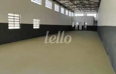 Imagem: O depósito possui 5 Vagas na garagem, 500m² de Área e está