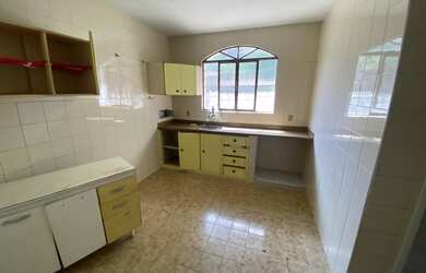 Imagem 9: Casa de lote inteiro na ilha por apenas 490 mil