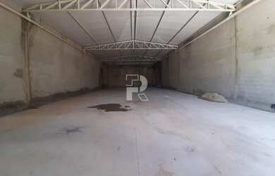 Imagem: O depósito possui 360m² de Área e está localizado em Dona