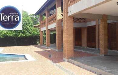 Imagem: A casa em condomínio possui 4 Dormitórios, 5 Banheiros, 4