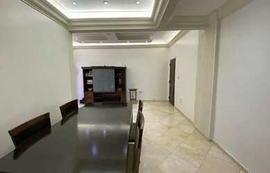 Imagem: O apartamento à venda possui 2 Dormitórios, 1 Banheiro e 87m²