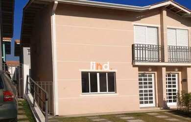 Imagem: A casa em condomínio possui 3 Dormitórios, 2 Banheiros, 2