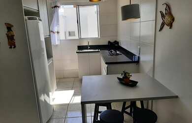 Imagem: O apartamento possui 2 Dormitórios, 1 Banheiro, 1 Vaga na garagem