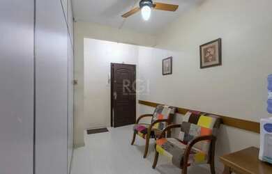 Imagem: O depósito possui 35m² de Área e está localizado em Centro