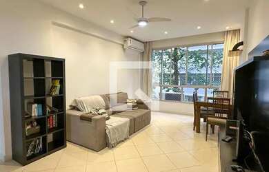 Imagem: O apartamento possui 3 Dormitórios, 2 Banheiros, 1 Vaga na