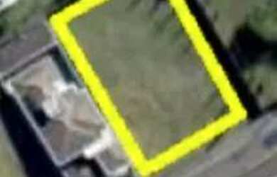 Imagem: O terreno possui 396m² de Área e está localizado em Roncáglia