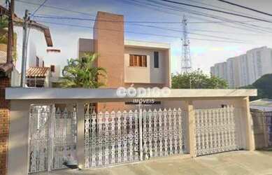 Imagem: A casa possui 3 Dormitórios, 3 Banheiros, 5 Vagas na garagem