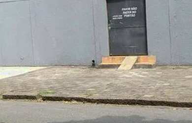 Imagem: O quarto e está localizado em Vila Mathias, Santos para alugar