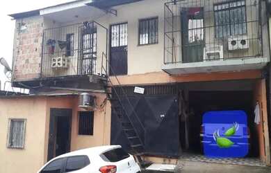 Imagem: A casa possui 3 Dormitórios, 3 Banheiros, 1 Vaga na garagem