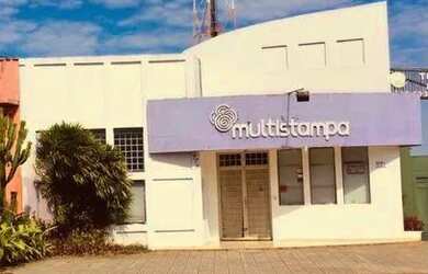 Imagem: O depósito possui 4 Vagas na garagem e 505m² de Área e está