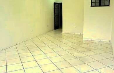 Imagem: O depósito possui 35m² de Área e está localizado em Campo