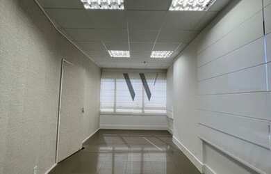 Imagem: O depósito possui 1 Vaga na garagem e 53m² de Área e está