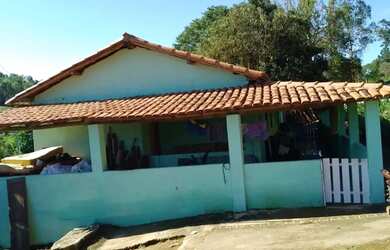 Imagem 2: Sítio em Desterro de Entre Rios - MG - casinha boa linda vista oportunidade...