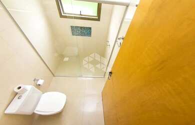 Imagem 14: Vende-se Casa de Alto Padrão no Condomínio Parque das Oliveiras Próximo à Sede Campestre d