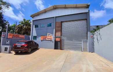 Imagem: O depósito possui 215m² de Área e está localizado em Jardim