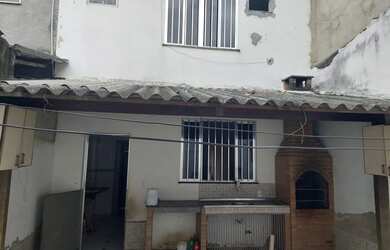 Imagem 3: Casa para aluguel possui 30 metros quadrados com 2 quartos em Valverde...