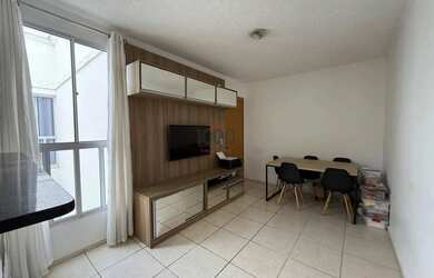 Imagem: O apartamento possui 2 Dormitórios, 1 Banheiro, 1 Vaga na garagem