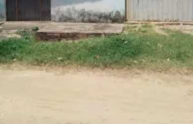 Imagem: A casa possui 1 Dormitório, 1 Banheiro, 4 Vagas na garagem