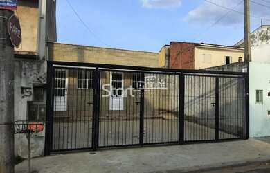 Imagem: A casa possui 1 Dormitório, 1 Banheiro, 30m² de Área e está