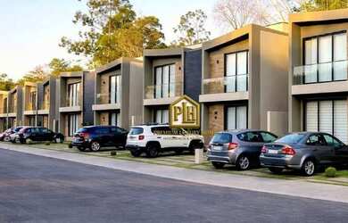 Imagem: A casa em condomínio possui 2 Dormitórios, 3 Banheiros, 2