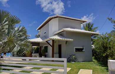 Imagem: A casa em condomínio possui 5 Dormitórios, 5 Banheiros, 2