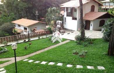 Imagem: A casa em condomínio possui 3 Dormitórios, 3 Banheiros, 3