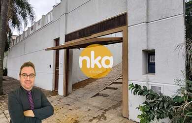 Imagem: A casa possui 3 Dormitórios, 5 Banheiros, 5 Vagas na garagem