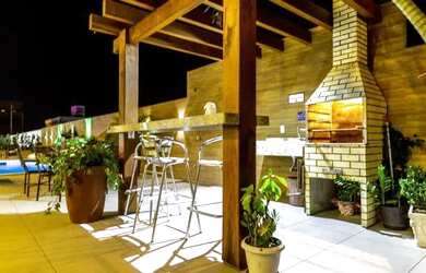 Imagem: A casa possui 3 Dormitórios, 2 Banheiros, 3 Vagas na garagem