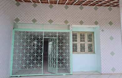 Imagem: A casa possui 5 Dormitórios, 2 Banheiros, 118m² de Área e