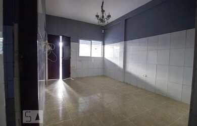 Imagem: A casa possui 3 Dormitórios, 3 Banheiros, 1 Vaga na garagem