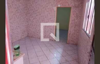 Imagem: A casa possui 1 Dormitório, 1 Banheiro, 45m² de Área e está