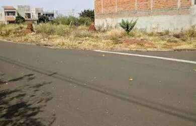 Imagem: O terreno possui 419m² de Área e está localizado em Parque