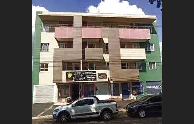 Imagem: O apartamento possui 1 Dormitório, 1 Banheiro, 1 Vaga na garagem