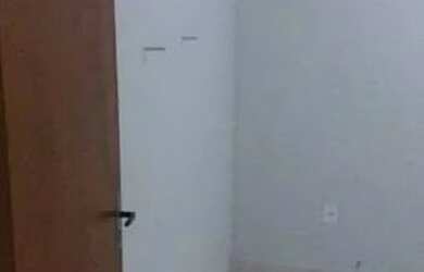 Imagem: A casa possui 2 Dormitórios, 1 Banheiro e está localizado