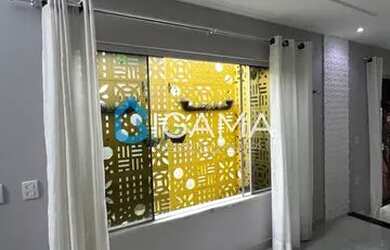 Imagem: A casa em condomínio possui 4 Dormitórios, 4 Banheiros, 4