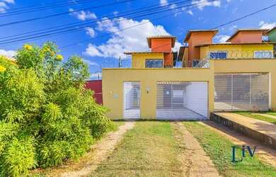 Imagem: A casa possui 3 Dormitórios, 3 Banheiros, 3 Vagas na garagem