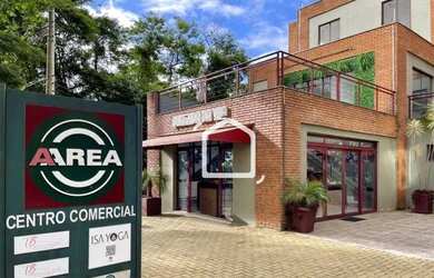 Imagem: O depósito possui 5 Vagas na garagem, 177m² de Área e está