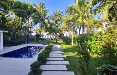 Imagem: A casa possui 5 Dormitórios, 5 Banheiros, 5 Vagas na garagem