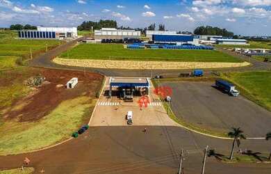 Imagem: O terreno à venda possui 3006m² de Área e está localizado