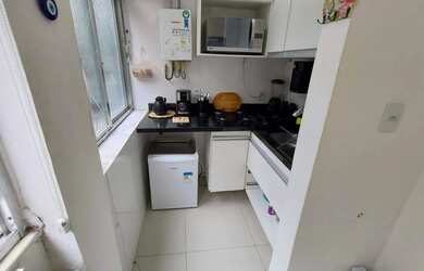 Imagem: O apartamento possui 1 Dormitório, Acomodam 5 pessoas e está