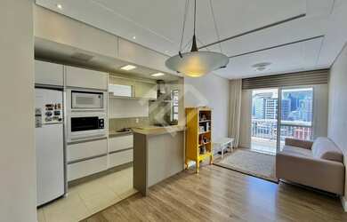 Imagem: O apartamento possui 2 Dormitórios, 2 Banheiros, 1 Vaga na