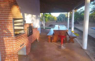 Imagem 2: Fazenda/Sítio/Chácara em Área Rural de Montes Claros