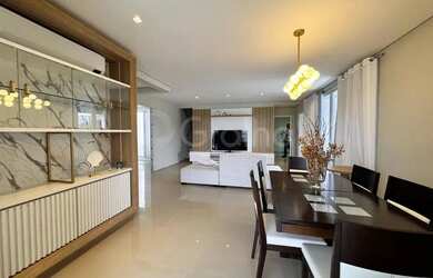 Imagem: O apartamento possui 3 Dormitórios, 3 Banheiros, 2 Vagas na