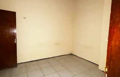 Imagem 5: Alugo casa pequena no Henrique Jorge