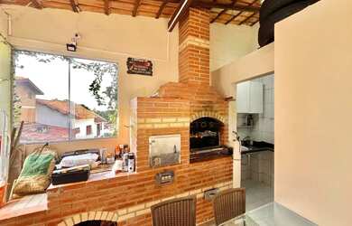 Imagem 8: Incrível Casa em Fradinhos Conforto e Natureza ao Seu Redor