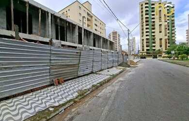 Imagem: A casa possui 2 Dormitórios, 3 Banheiros, 1 Vaga na garagem
