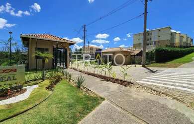 Imagem: O apartamento possui 3 Dormitórios, 1 Banheiro, 1 Vaga na garagem